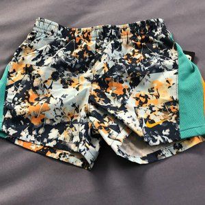 Nike girls running shorts size 4 NWT